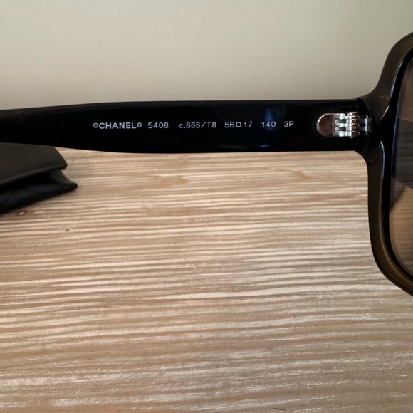 Chanel square acetate polarized sunglasses - Picture 5 of 11